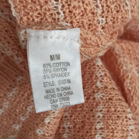 Soft long sleeve stretch flowy top - Picture 3 of 4